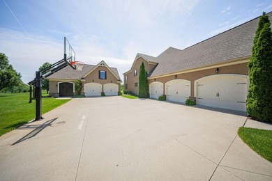 this exceptional custom-built estate offers over 6,000 square - photo 4