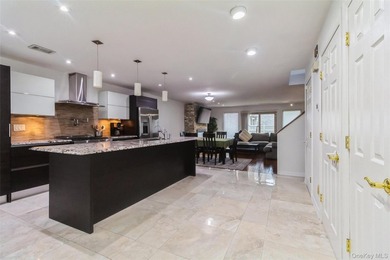 Beautiful townhouse condo offering comfort and convenience. This - photo 6