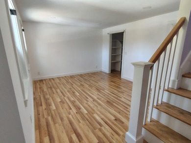 This three bedroom, two full baths home located in a cul de sac - photo 12