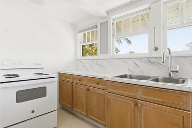 Set in the heart of West Palm Beach's historic Northwood - photo 16