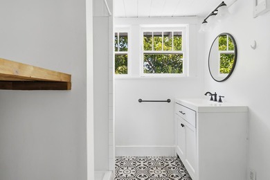 Set in the heart of West Palm Beach's historic Northwood - photo 20