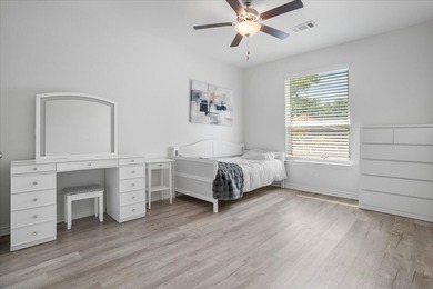 Rare opportunity to enjoy lakefront-adjacent living on a - photo 22