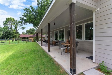 Rare opportunity to enjoy lakefront-adjacent living on a - photo 28