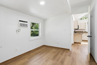 Set in the heart of West Palm Beach's historic Northwood - photo 28