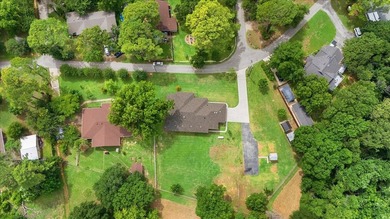 Rare opportunity to enjoy lakefront-adjacent living on a - photo 39
