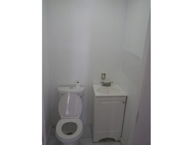 Northern Cambria. 3808 Crawford Avenue. Enormous 4/5 bedroom 3