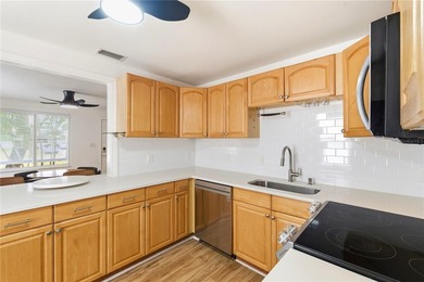 Move-in ready and full of versatility, this charming St - photo 8