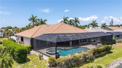 This expansive single-story manor, boasting 3 bedrooms plus den - photo 9