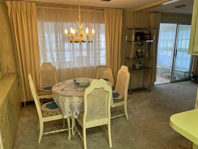 REDUCED PRICE! Situated on a generous corner lot in this 55+ - photo 7