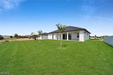 Welcome to the Emerald Model, a stunning brand-new construction - photo 35