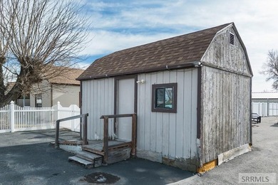 This home has been totally remodeled and updated. You will love - photo 45