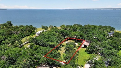 Build your dream lake house on one of the last available lots on - photo 2