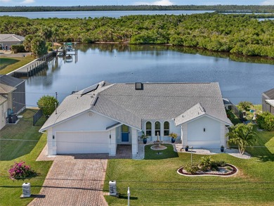 Port Charlotte Waterway Lakes Area Home For Sale in Port Charlotte Florida