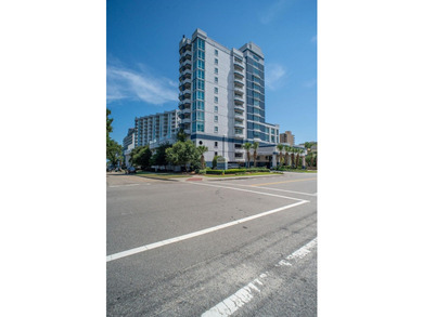 Experience the pinnacle of coastal luxury at Horizon at 77th, a - photo 1