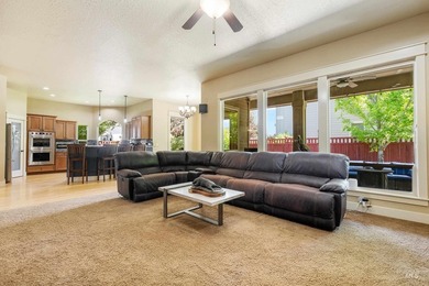 Enjoy the space, flexibility, and freedom this thoughtfully - photo 11
