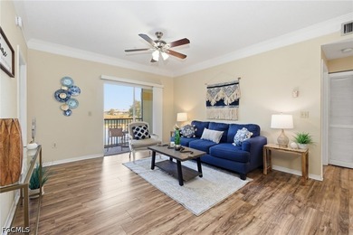 Spacious SECOND FLOOR with GOLf VIEW 2/2 floor plan with private - photo 2