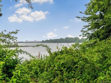 Great Opportunity! Welcome to 901 Harding Park. This Gem of a - photo 4