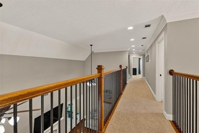 Back on the market - no fault of the house or Sellers - Spacious - photo 16