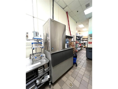 Exceptional Opportunity: Profitable Turnkey Corner Fast Food - photo 21