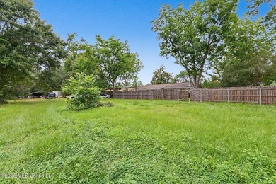 Welcome to charming 506 Esplanade Avenue, where space - photo 26