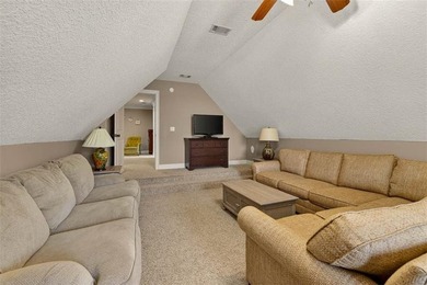 Back on the market - no fault of the house or Sellers - Spacious - photo 44