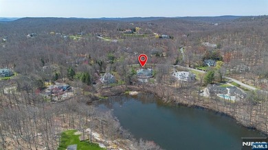 Wake up each day to breathtaking lakefront views in this - photo 47