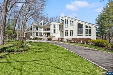 Wake up each day to breathtaking lakefront views in this - photo 48