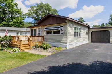 Enjoy the best of Northwoods living in this renovated 2-bedroom - photo 1
