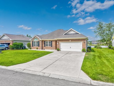 This lovely waterview 3BR / 2BA 2 car garage all Brick home in - photo 3