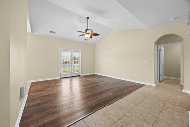 This lovely waterview 3BR / 2BA 2 car garage all Brick home in - photo 7