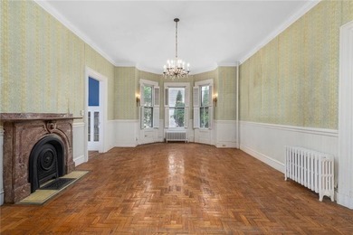 The George M. Hazard House is a substantial three-story - photo 10
