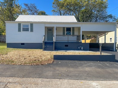 Watts Bar Lake Home Sale Pending in Loudon Tennessee