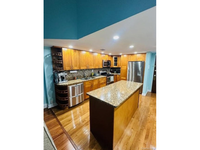 Wake up to sparkling water views from this bright and spacious - photo 12