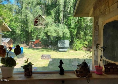 Beautiful 1920 farmhouse and acreage just waiting for your - photo 15
