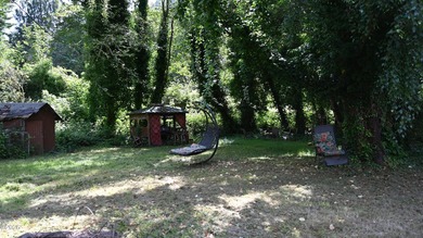 Beautiful 1920 farmhouse and acreage just waiting for your - photo 16