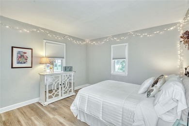 Welcome Home to this Beautifully Maintained 3 Bedroom Ranch - photo 21