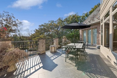 This exquisite custom beauty can be found in the gorgeous - photo 25