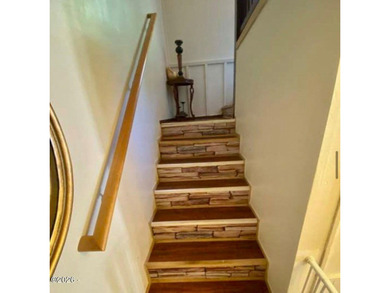Beautiful 1920 farmhouse and acreage just waiting for your - photo 28