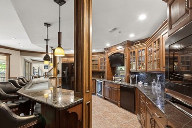 This exquisite custom beauty can be found in the gorgeous - photo 28