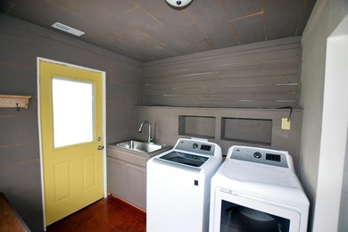 Updated Cottage with a view of Chincoteague Channel, plus a - photo 31