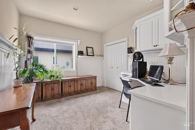 Custom-built waterfront home in Eagle's desirable Island Woods - photo 32