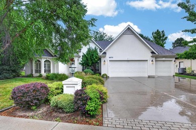 Custom-built waterfront home in Eagle's desirable Island Woods - photo 47