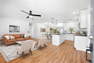 Welcome to Westgate Heights! This beautifully updated three - photo 3