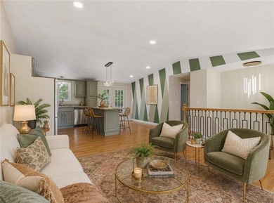 Stunning single-family home located in the desirable Oakland - photo 3