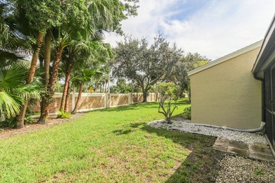 Best kept secret in Palm City, Lovely 3 bedroom townhome, two - photo 2