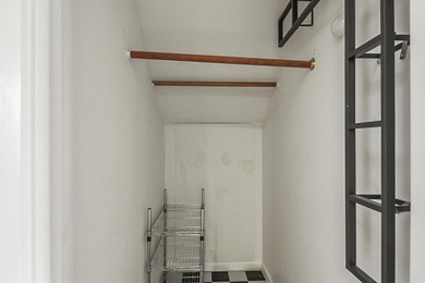 Best kept secret in Palm City, Lovely 3 bedroom townhome, two - photo 10