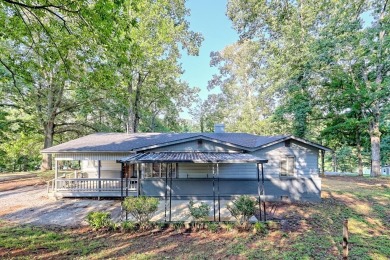 Lake Home For Sale in Hiawassee, Georgia