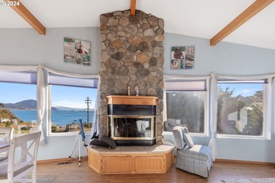 Panoramic, southern ocean views on west coast with cute - photo 6