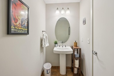 This Skyscape single-level end-unit condo offers the privacy and - photo 11