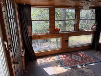 This is your chance to own an affordable home close to Castle - photo 11